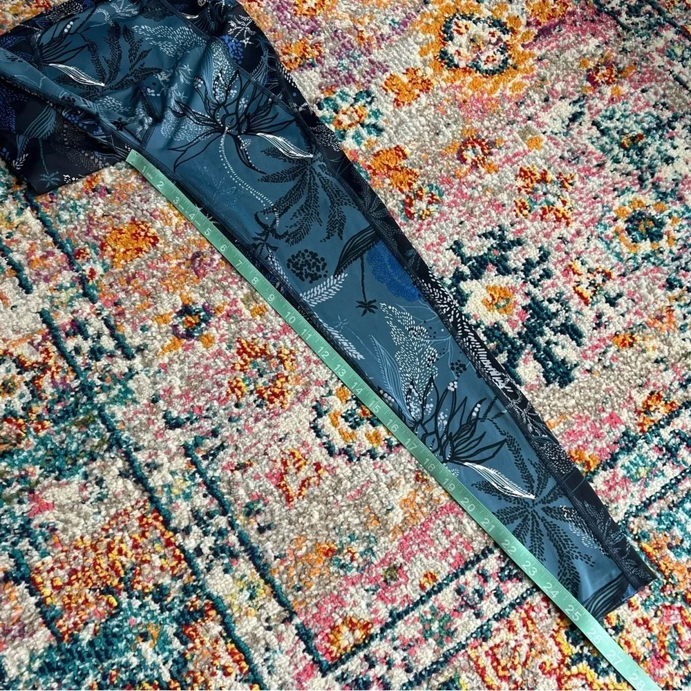 Maaji‎ Activewear High Rise Palms Depth Leggings: Tropical Blue Palm Leaf Print